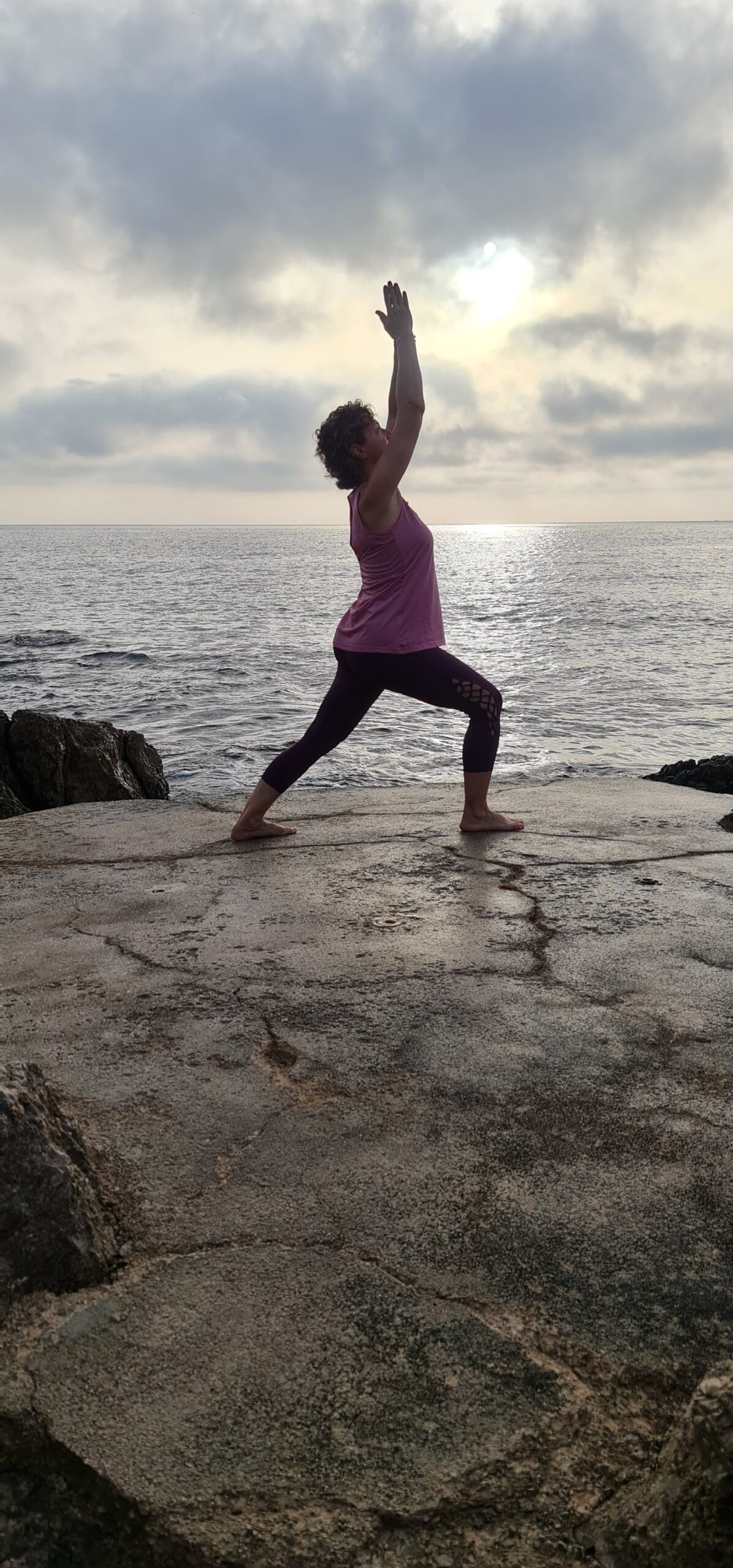 Ana Moreno Profesora de Hatha Yoga y Terapéutico